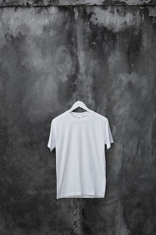 Graphic Print Tee image 2
